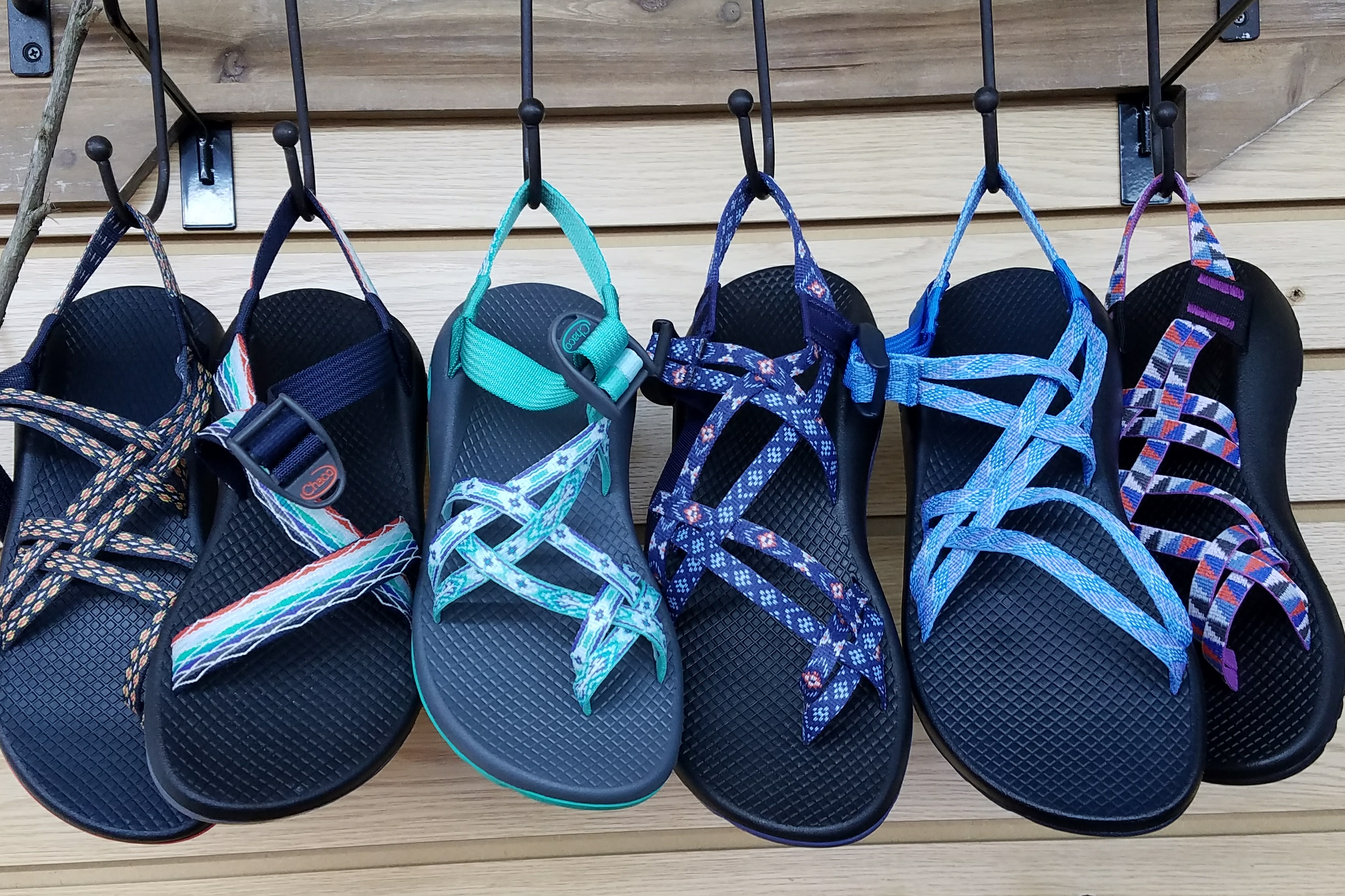 chacos shoes